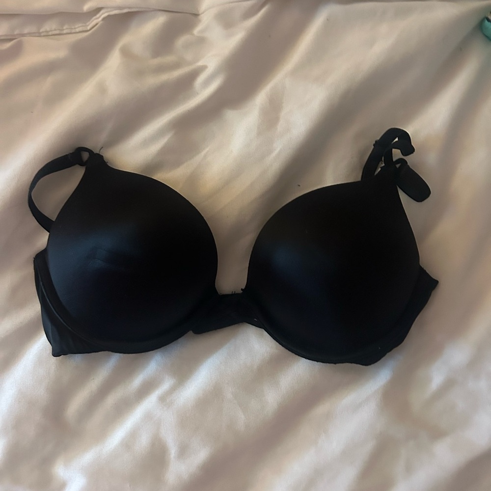 Victoria’s Secret Black Bombshell Bra 34B